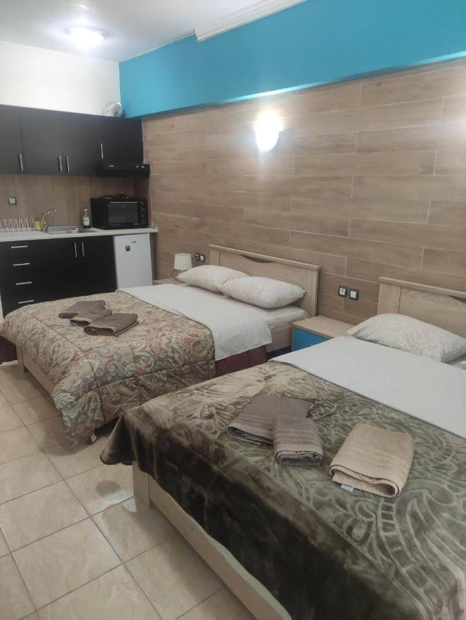 לריסה G M 3 Rooms Kentpo In The Heart Of The City מראה חיצוני תמונה