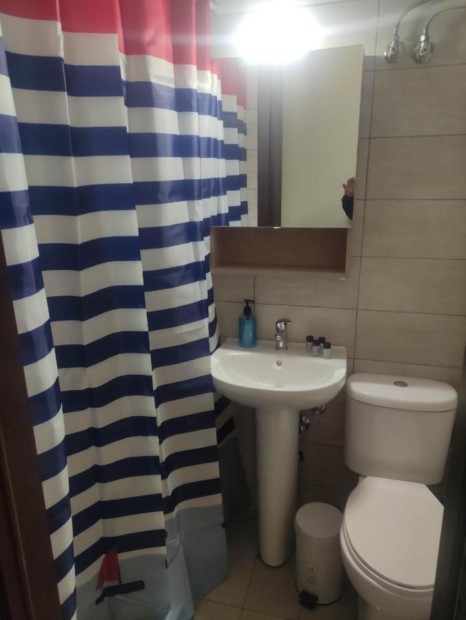 לריסה G M 3 Rooms Kentpo In The Heart Of The City מראה חיצוני תמונה