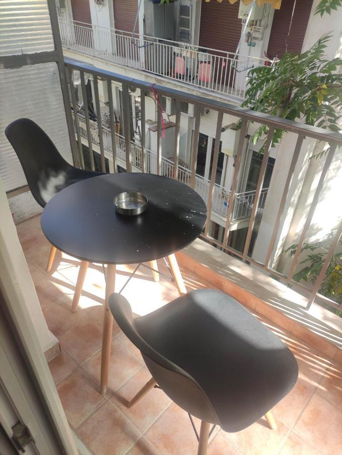 לריסה G M 3 Rooms Kentpo In The Heart Of The City מראה חיצוני תמונה