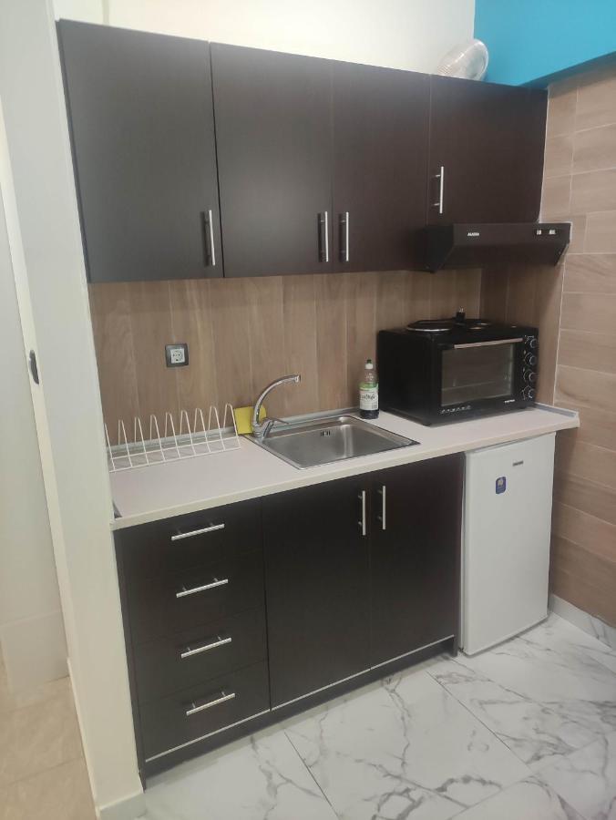 לריסה G M 3 Rooms Kentpo In The Heart Of The City מראה חיצוני תמונה