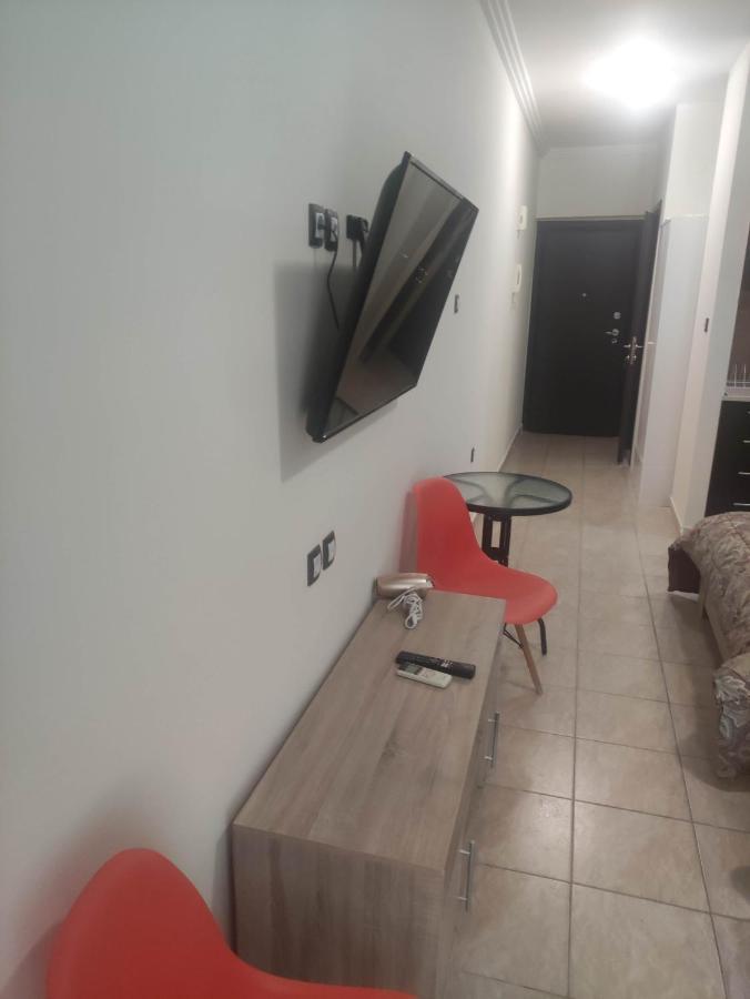 לריסה G M 3 Rooms Kentpo In The Heart Of The City מראה חיצוני תמונה